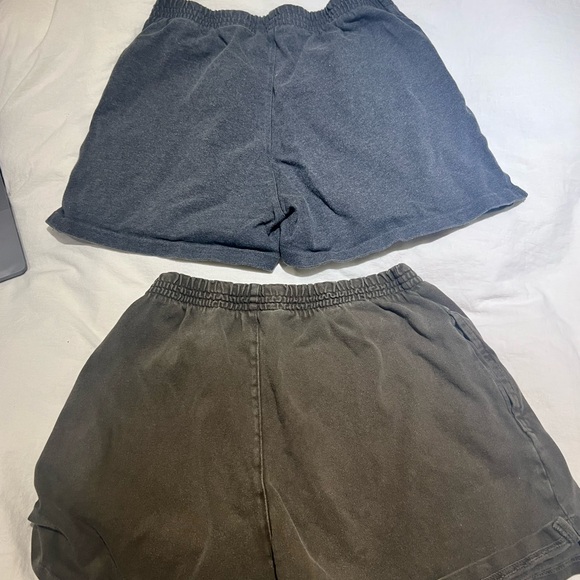 2 Brandy Melville Rosa sweatshorts in Gray and brown - Picture 6 of 7